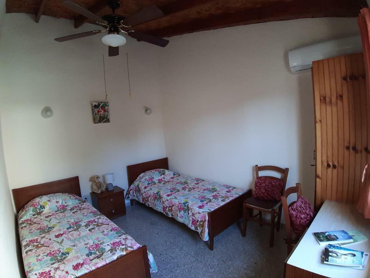 Arodafni House. Unique Views And Amazing Sunsets. Kouklia Esterno foto
