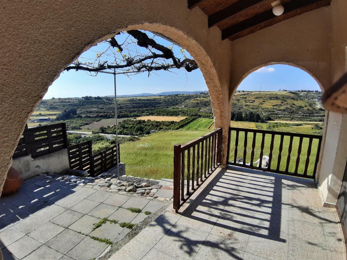 Arodafni House. Unique Views And Amazing Sunsets. Kouklia Esterno foto
