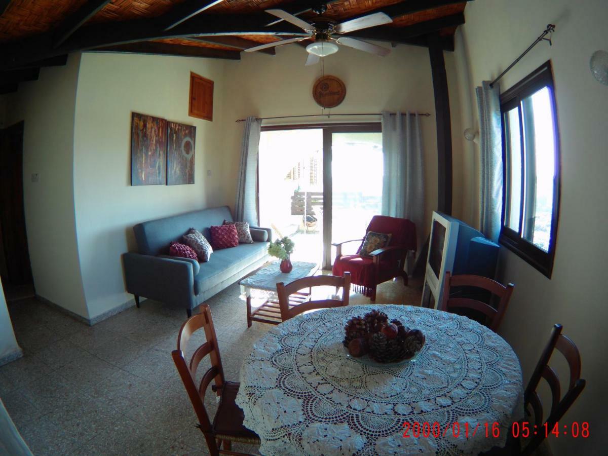 Arodafni House. Unique Views And Amazing Sunsets. Kouklia Esterno foto